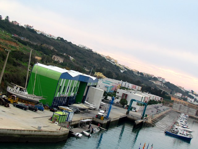 Ремонтный док в марине Албуфейры Repairdok_marina_Albufeira
